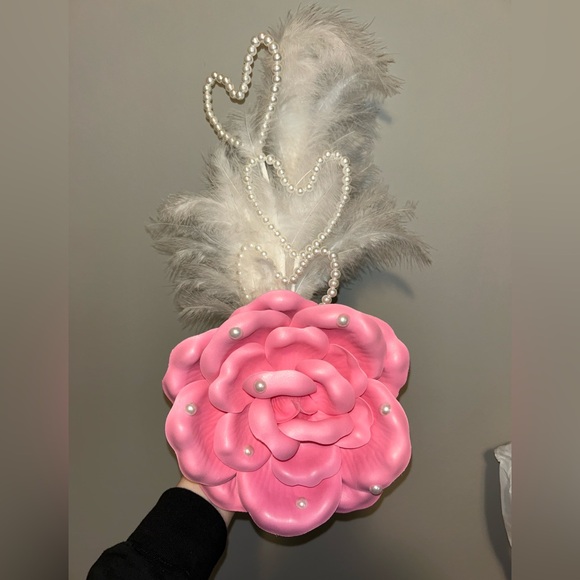 Pink Rose White Feather Pearl Heart Headband Fascinator for Derby Oaks Tea Party - Picture 5 of 5